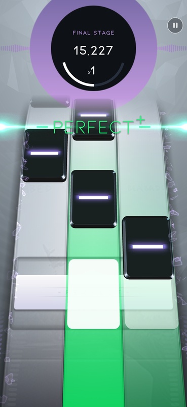 Beatstar gameplay: notes falling down three lanes toward the hit line
